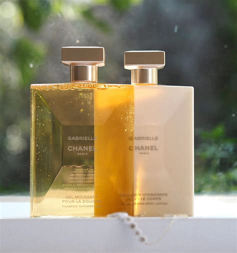 gabrielle Chanel foaming shower gel